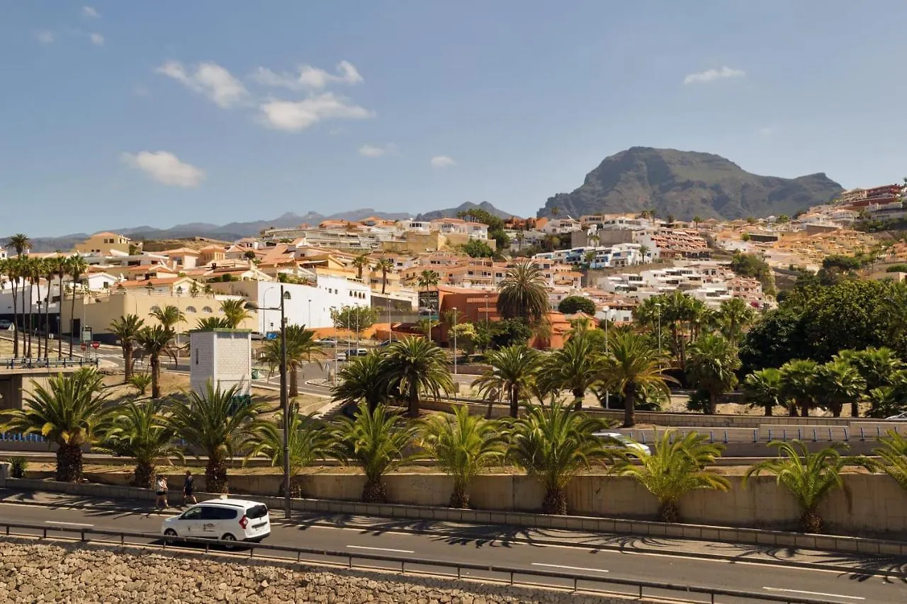 Bright Apartment With Ocean View Playa de las Américas Spanien